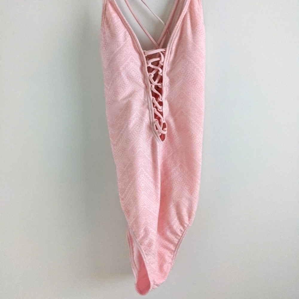 Nwt Ambrielle Strappy Pink Chevron Swim Suit M